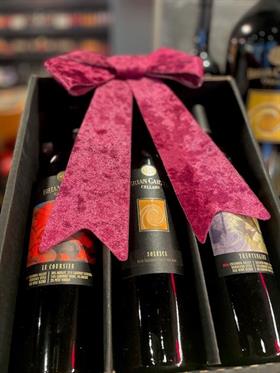 Bordeaux Holiday Trio