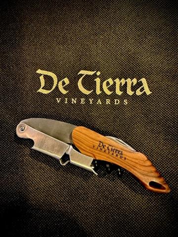 De Tierra Wine Opener