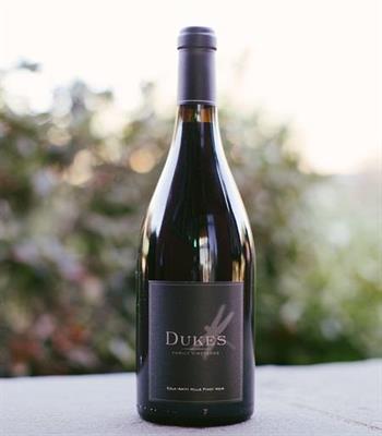 2023 BELLA Pinot Noir 750ml