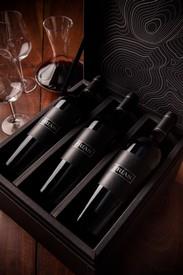 Add a Gift Box (Fits 3 Bottles)