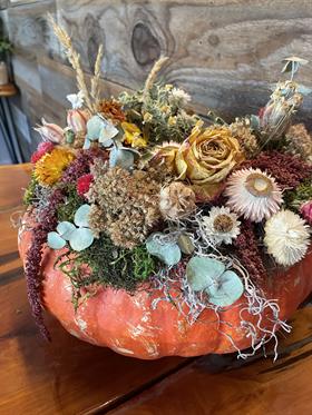 Workshop: Pumpkins + Flowers + Wine