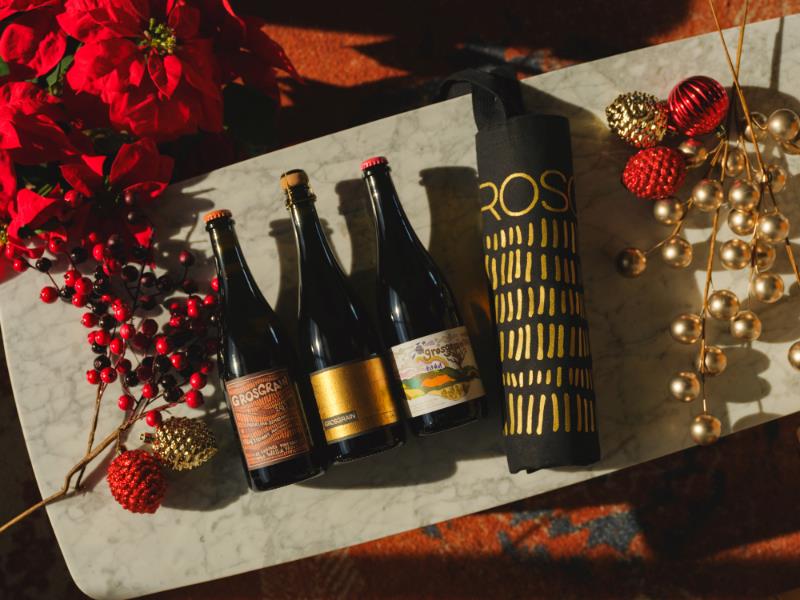 Holiday Sparkling Pack with Tote