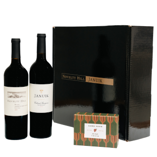 Sommelier Showdown: Wine & Trivia Gift Set