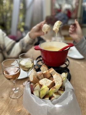 Cheese Fondue with the Village Cheese Shop 3/27