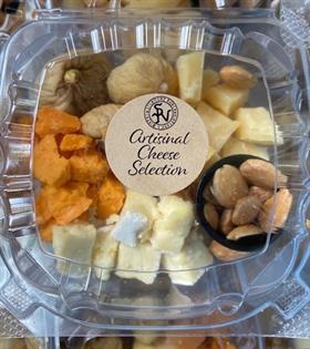 Wine Maker Tour Gourmet Cheese Box