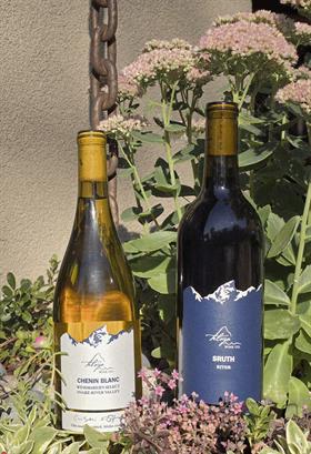 Telaya August Wine Set