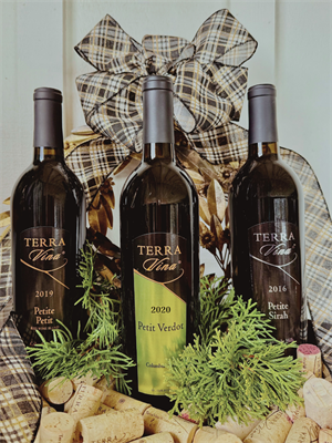 A Merry Petit(e) Christmas