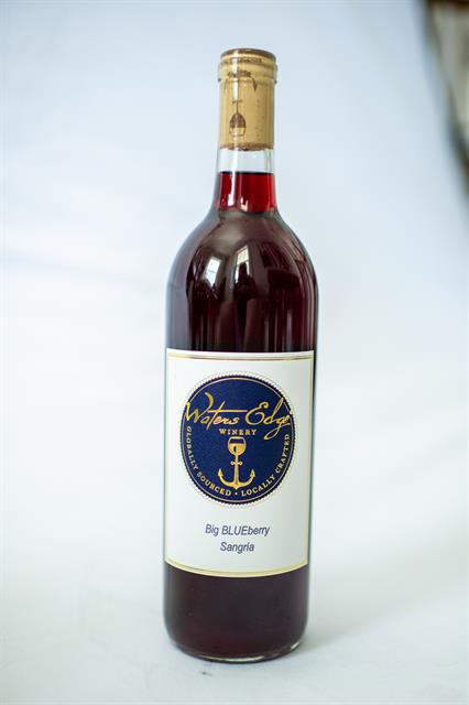 Big BLUEberry Sangria Bottle